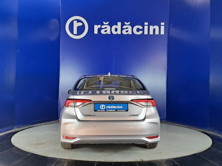 TOYOTA COROLLA BUSINESS HSD E-CVT 1.8i-98CP