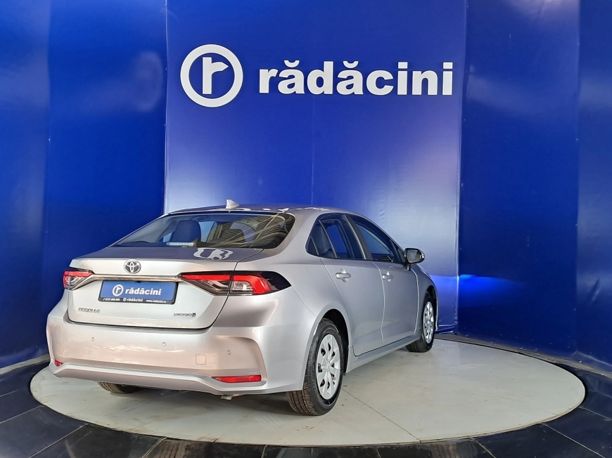 TOYOTA COROLLA BUSINESS HSD E-CVT 1.8i-98CP