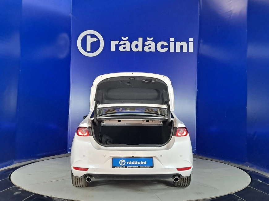 MAZDA 3 SEDAN  - SKYACTIV G 6AT