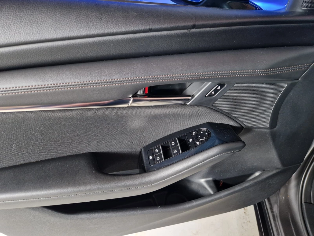 MAZDA 3 SEDAN G122 SKYACTIV HYBRID