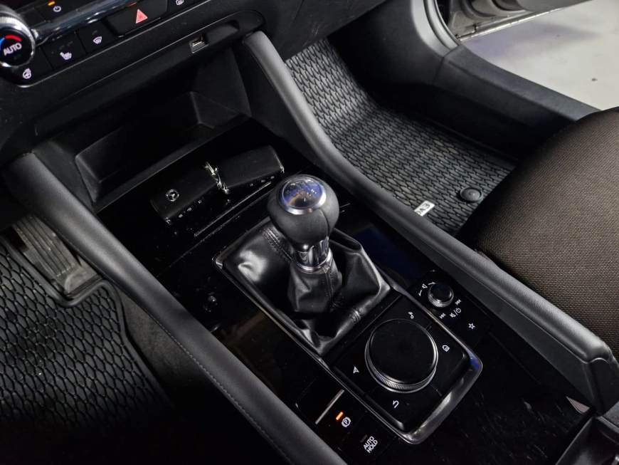 MAZDA 3 SEDAN G122 SKYACTIV HYBRID