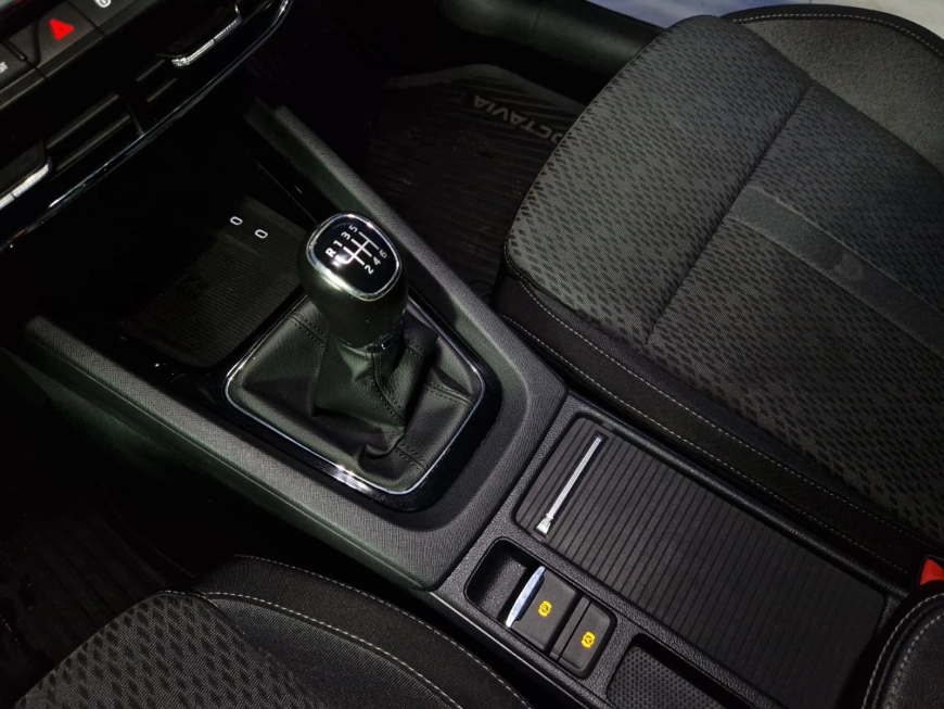 SKODA OCTAVIA IV STYLE PLUS 1.5TSI 150CP 2021