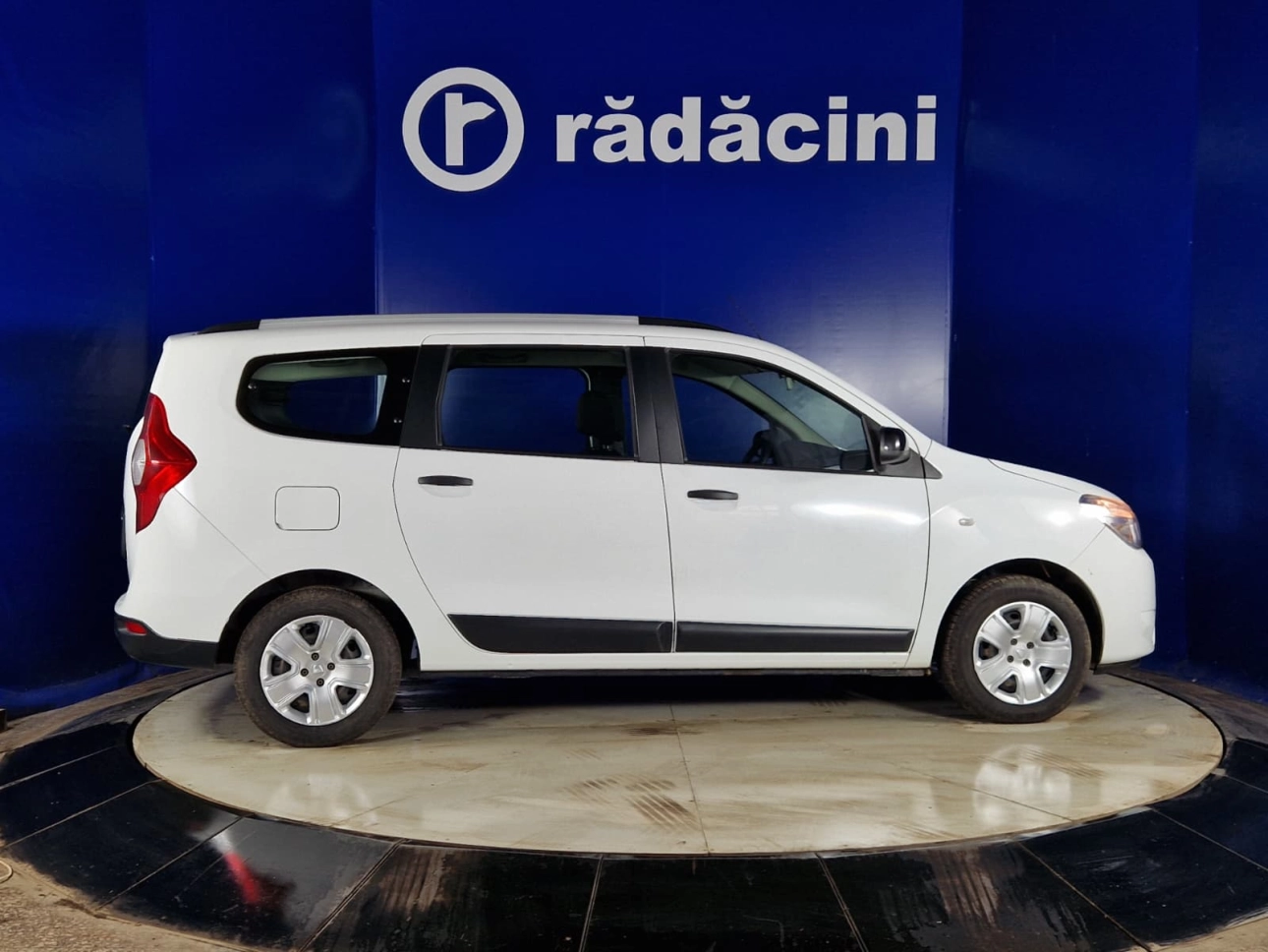 DACIA LODGY 1.5DCI BLUE DCI LAUREAT 7 LOCURI