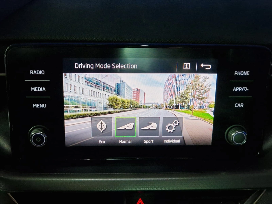 SKODA Kamiq STYLE DSG 1.5TSI 150CP