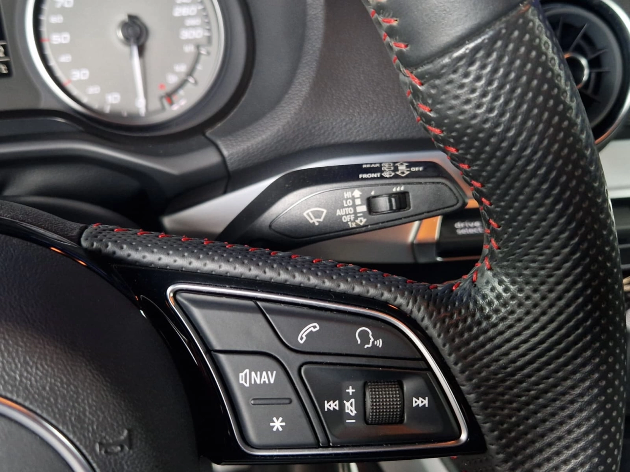 AUDI Q2 QUATRO  2.0TFSI S-TRONIC 300CP