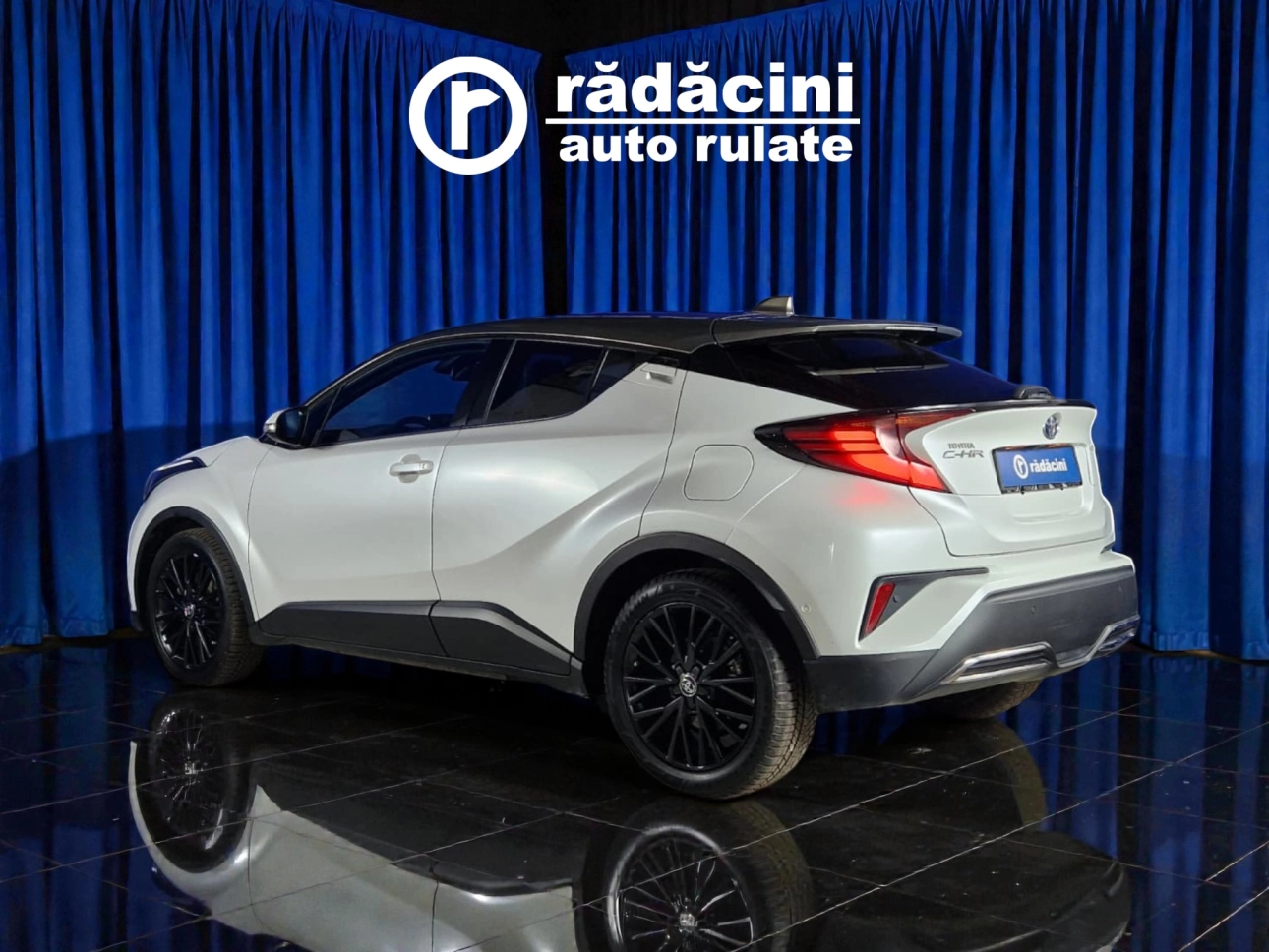 TOYOTA C-HR 2.0i HIBRID BI-TONE 152 CP