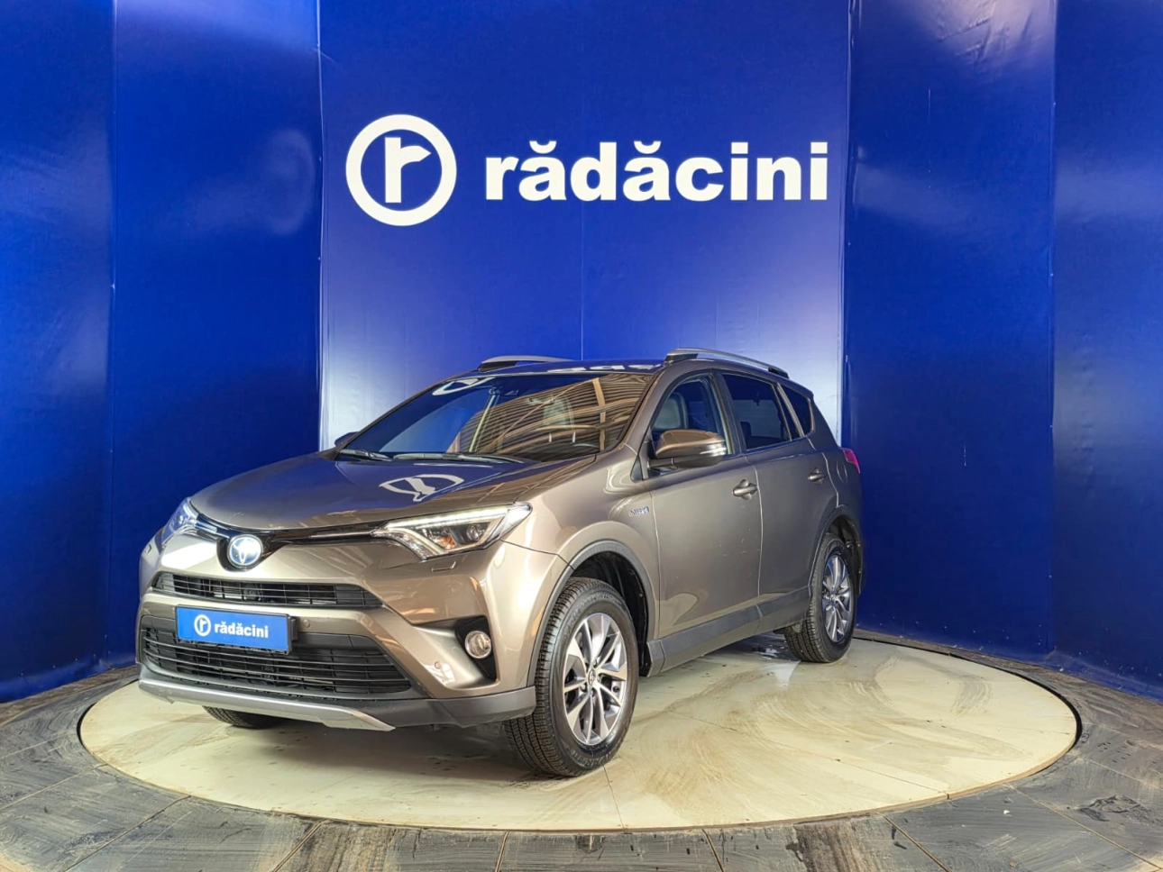 TOYOTA RAV 4 EXECUTIV 4WD 2.5i HYBRID155CP