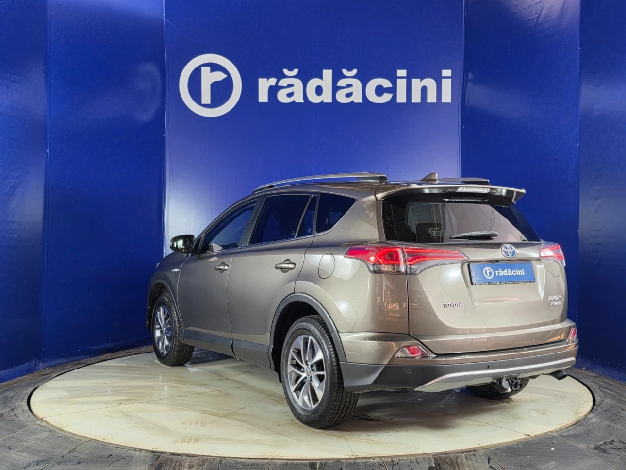 TOYOTA RAV 4 EXECUTIV 4WD 2.5i HYBRID155CP