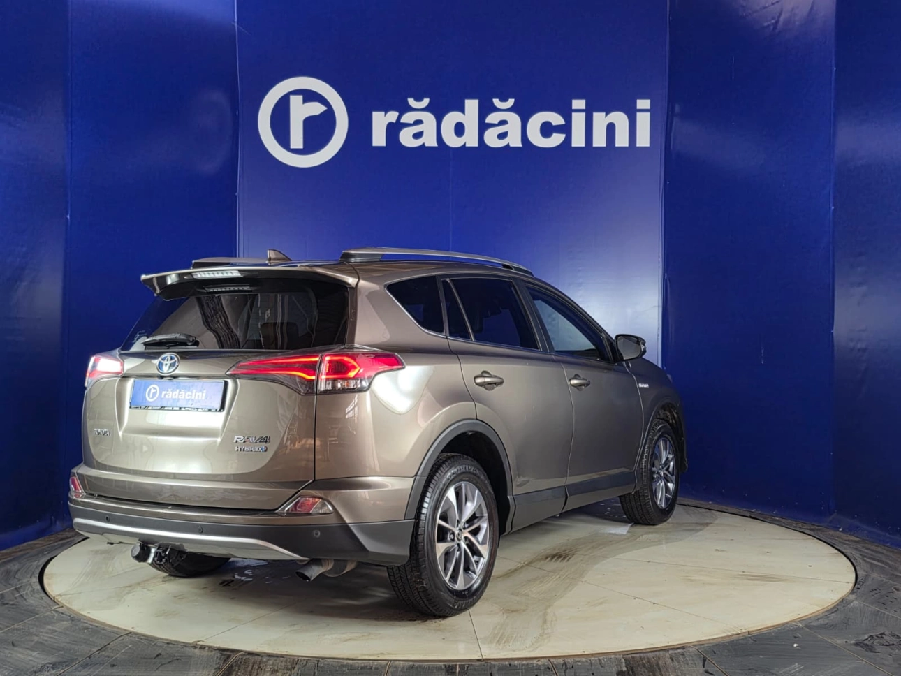 TOYOTA RAV 4 EXECUTIV 4WD 2.5i HYBRID155CP