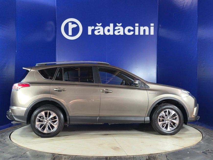 TOYOTA RAV 4 EXECUTIV 4WD 2.5i HYBRID155CP