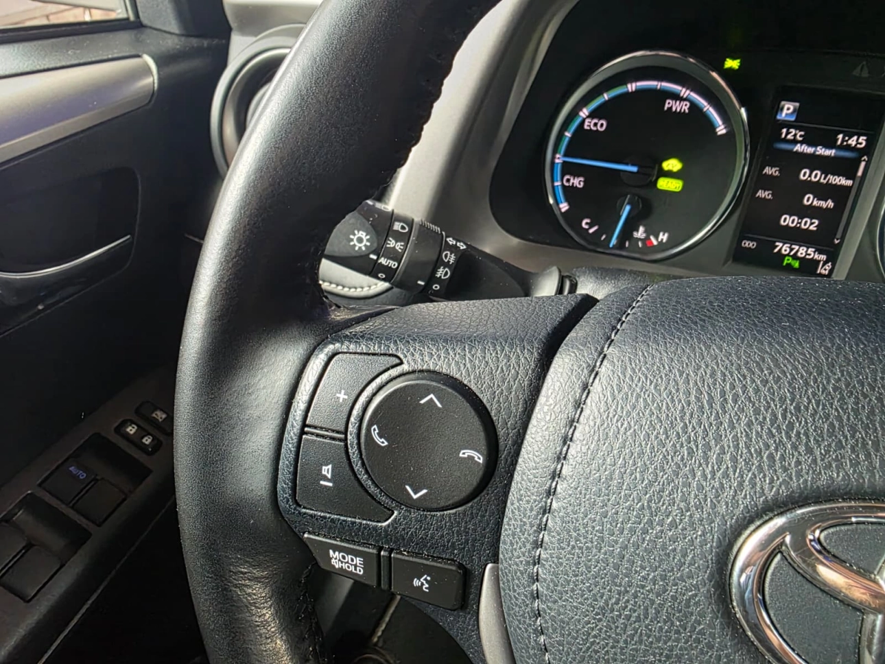 TOYOTA RAV 4 EXECUTIV 4WD 2.5i HYBRID155CP