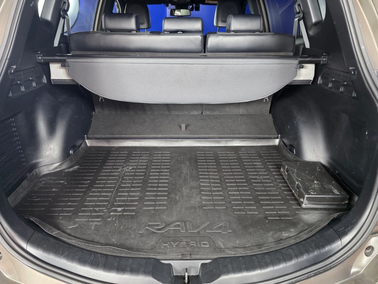 TOYOTA RAV 4 EXECUTIV 4WD 2.5i HYBRID155CP