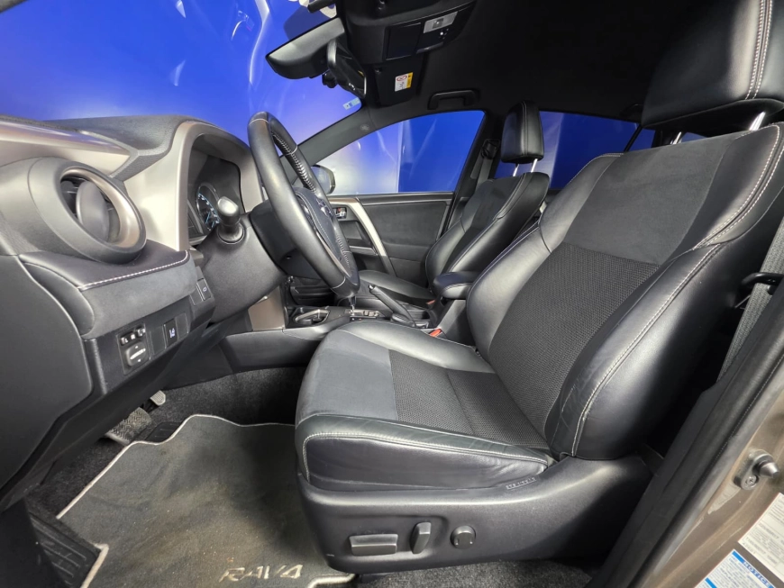 TOYOTA RAV 4 EXECUTIV 4WD 2.5i HYBRID155CP