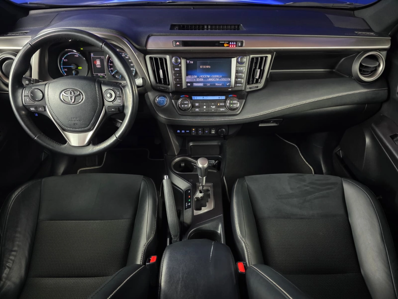TOYOTA RAV 4 EXECUTIV 4WD 2.5i HYBRID155CP