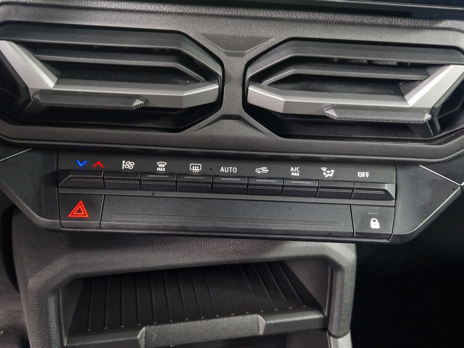 DACIA Duster 2025 — imagine 12
