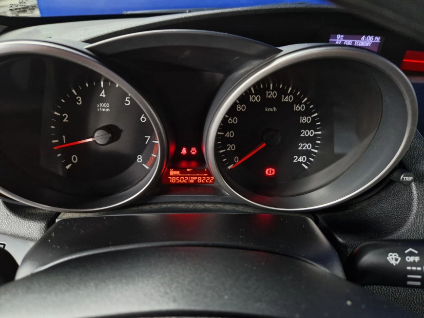 MAZDA 3 HATCHBACK 1.6i 105CP