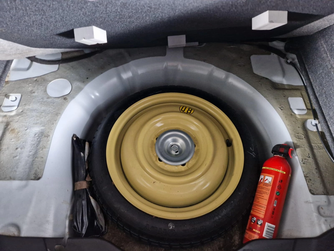 MAZDA 3 HATCHBACK 1.6i 105CP