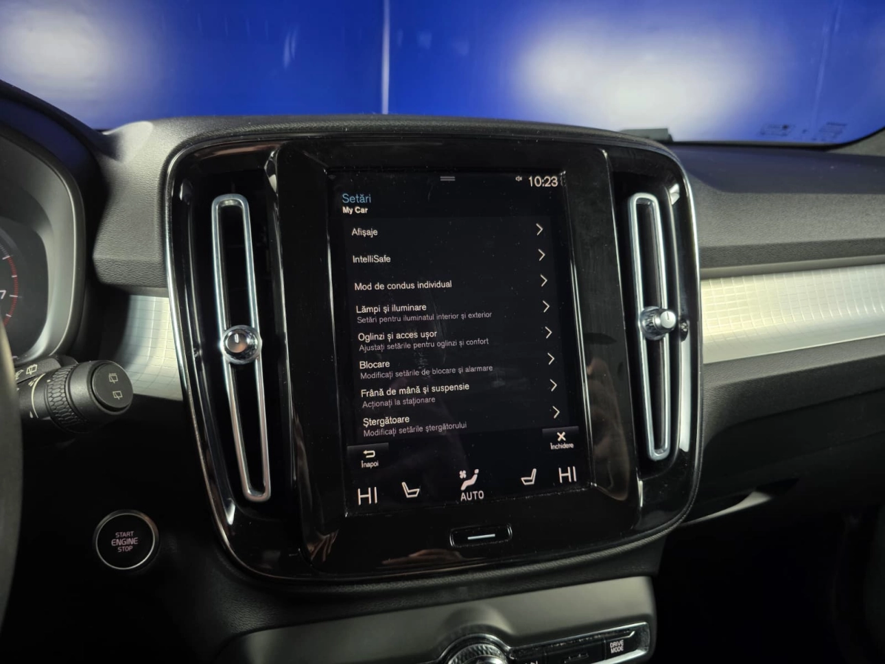 VOLVO XC 40 1.5 T3 163CP AT MOMENTUM PRO 2021