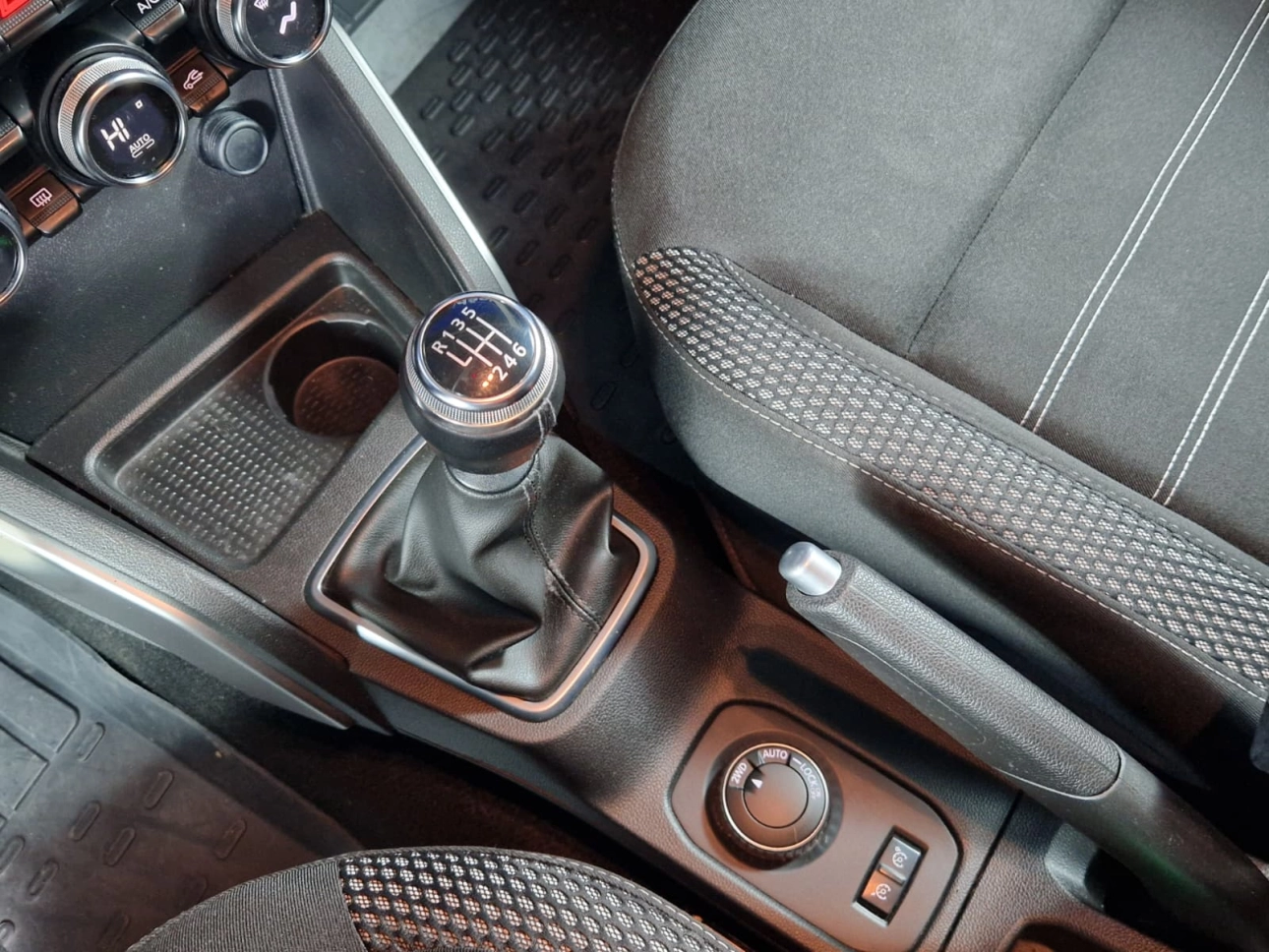 DACIA DUSTER PRESTIGE 4X4 1.6i 115CP 2019