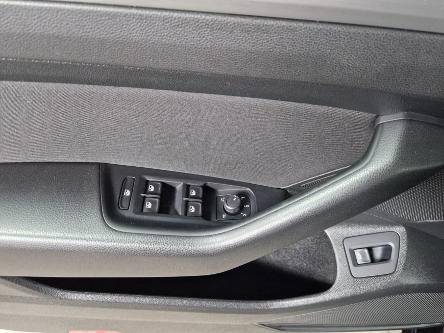 VOLKSWAGEN PASSAT TRENDLINE DSG 150 CP 2021