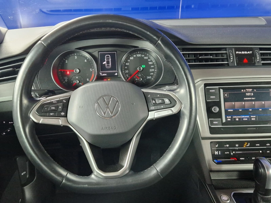 VOLKSWAGEN PASSAT TRENDLINE DSG 150 CP 2021