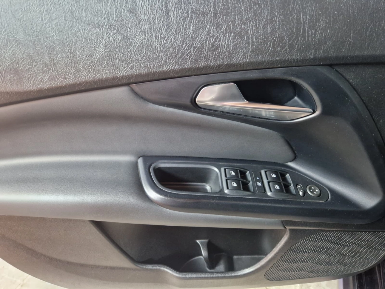 FIAT TIPO CROSS 1.0i 10CP