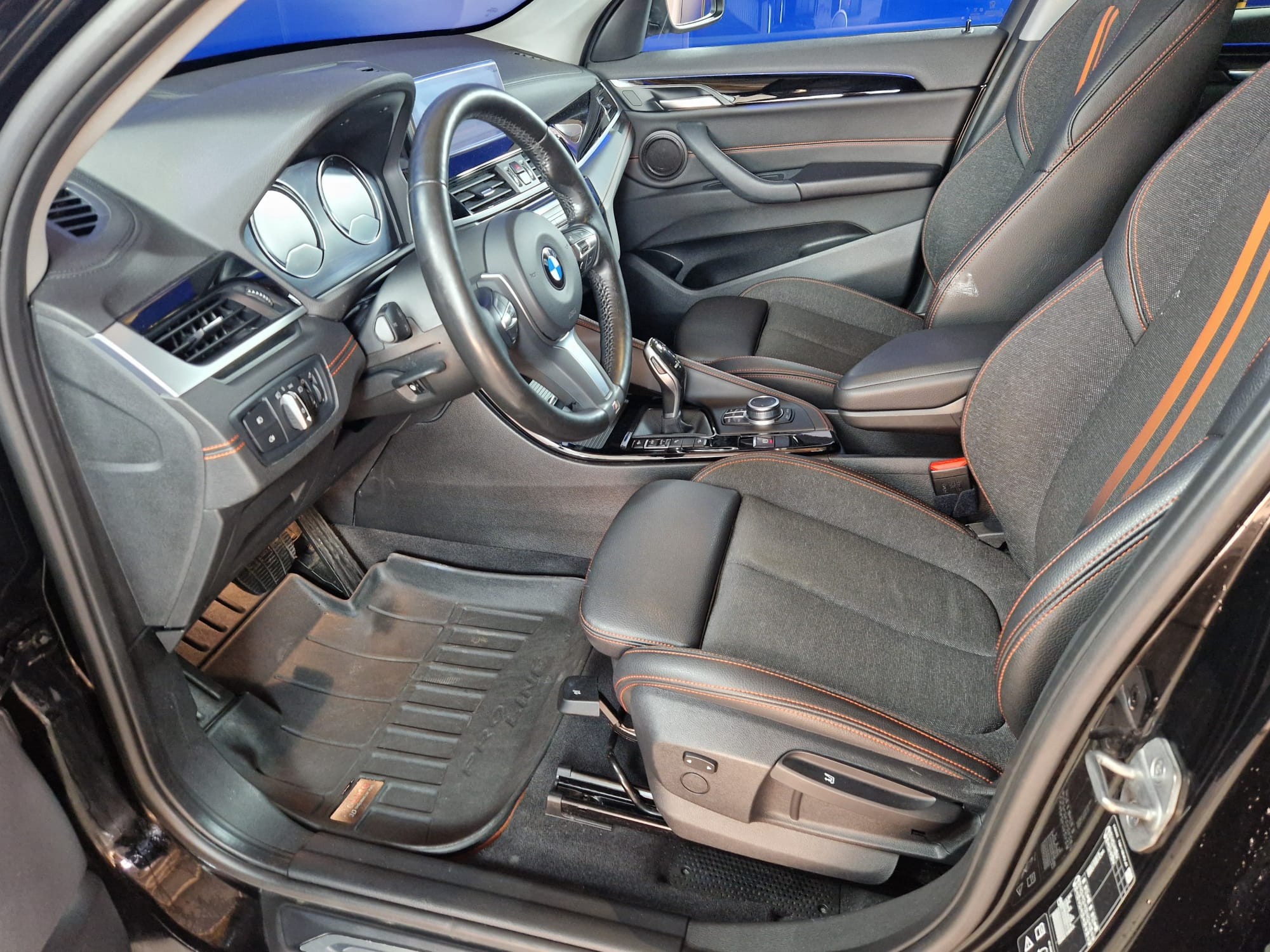 BMW X1 2022 — imagine 11