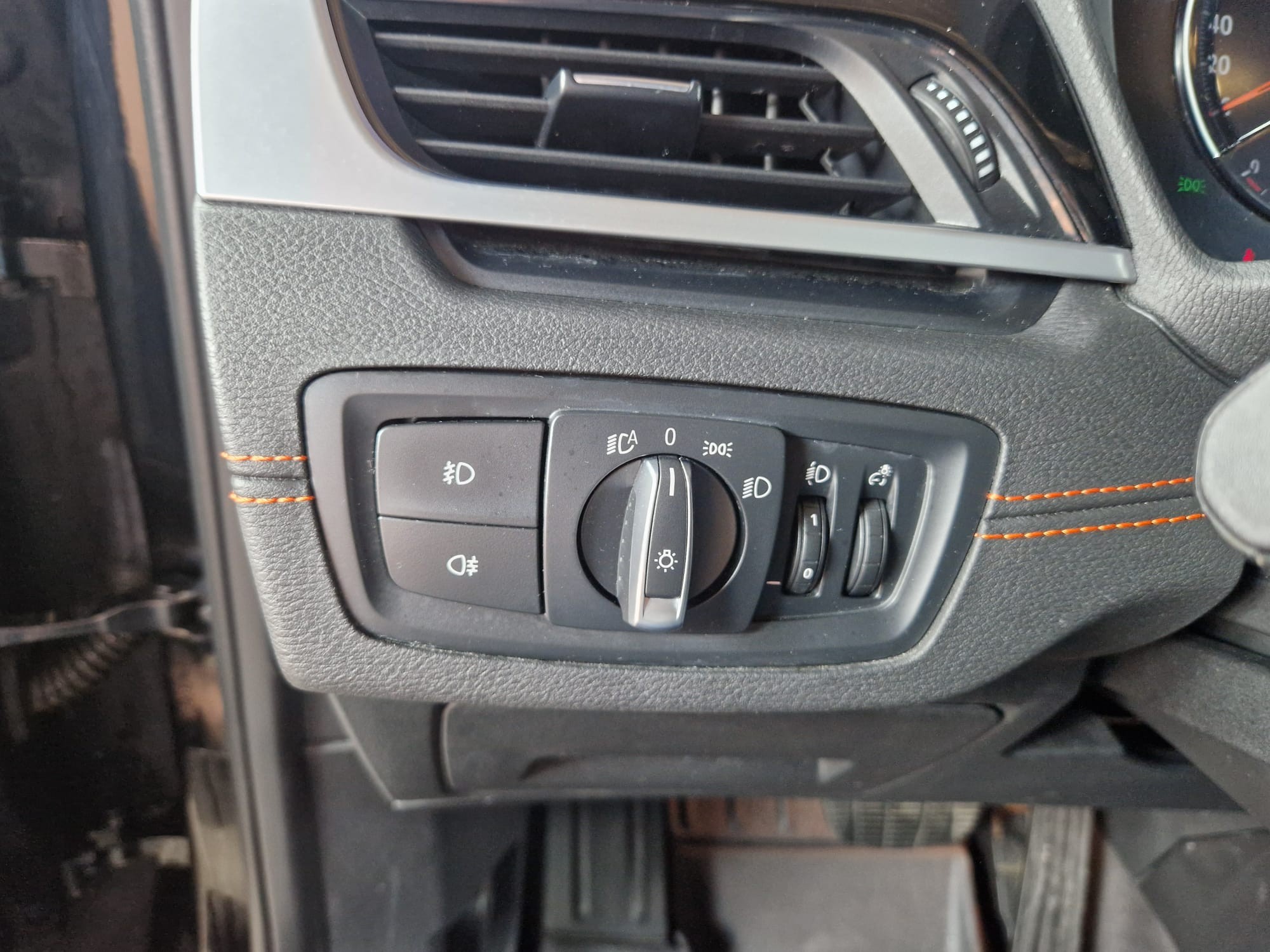 BMW X1 2022 — imagine 15