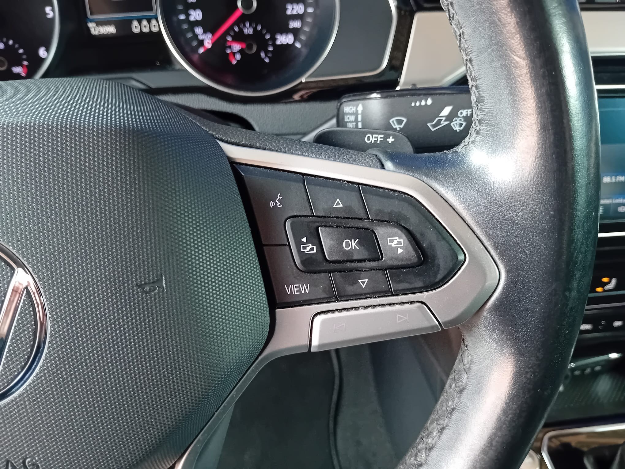 VOLKSWAGEN Passat 2020 — imagine 15