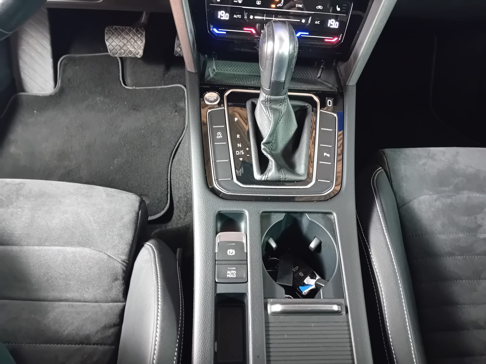 VOLKSWAGEN Passat 2020 — imagine 19