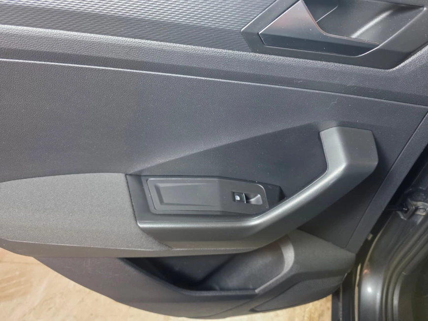 VOLKSWAGEN T ROC 1.5TSI 150CP DSG DESIGN 2021