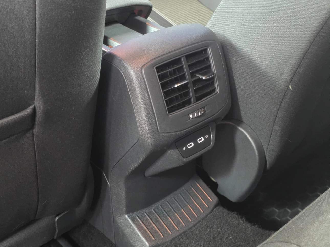 VOLKSWAGEN T ROC 1.5TSI 150CP DSG DESIGN 2021