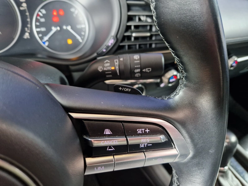 MAZDA 3 SKYACTIV X HYBRID 2.0i 186CP 2021