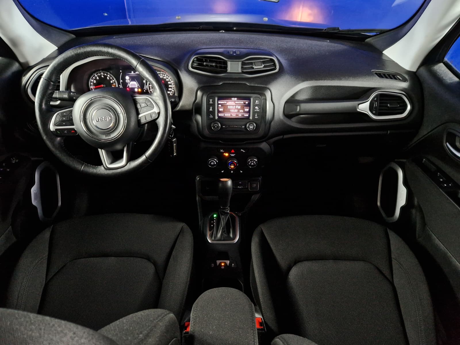 JEEP Renegade 2020 — imagine 12