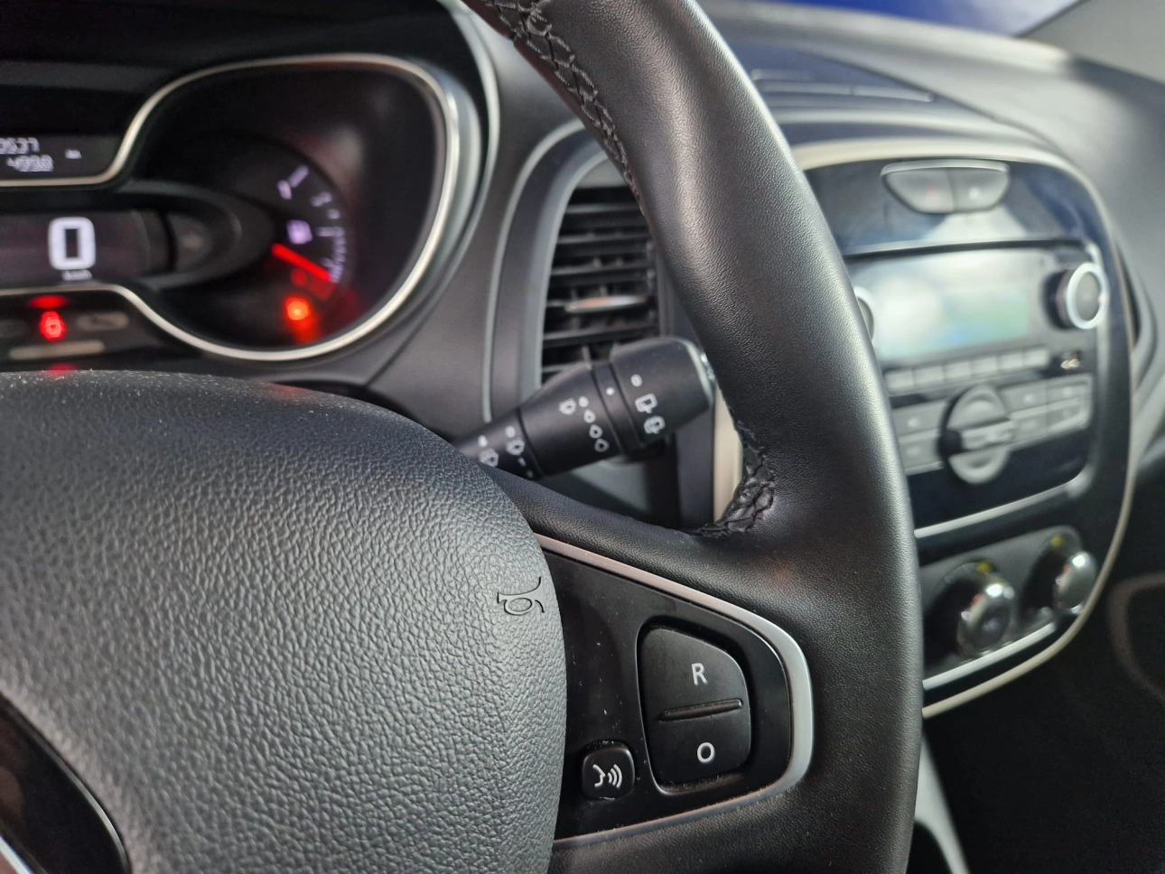 RENAULT CAPTUR 1.5 BLUE DCI 90CP MT5 ZEN 2019