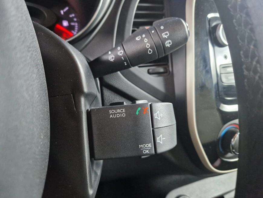 RENAULT CAPTUR 1.5 BLUE DCI 90CP MT5 ZEN 2019