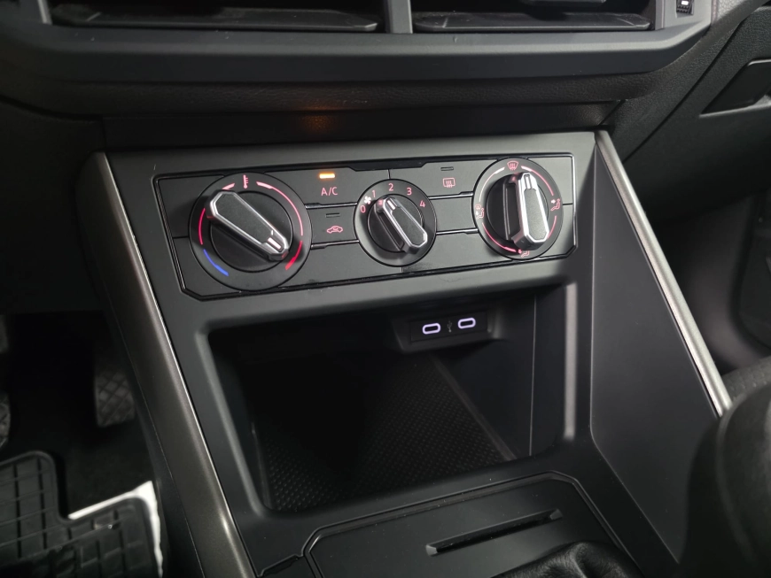 VOLKSWAGEN POLO 1.6TDI BLUEMOTION 95CP MT5 COMFORTLINE 2020