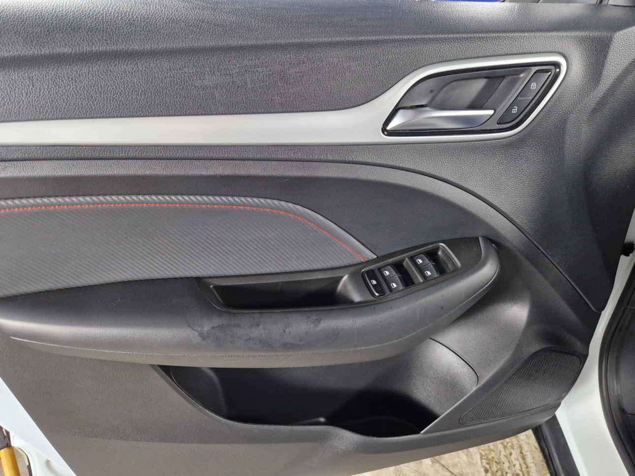 MG ZS EXLUSIVE 1.0 T-GDI 112CP 2023