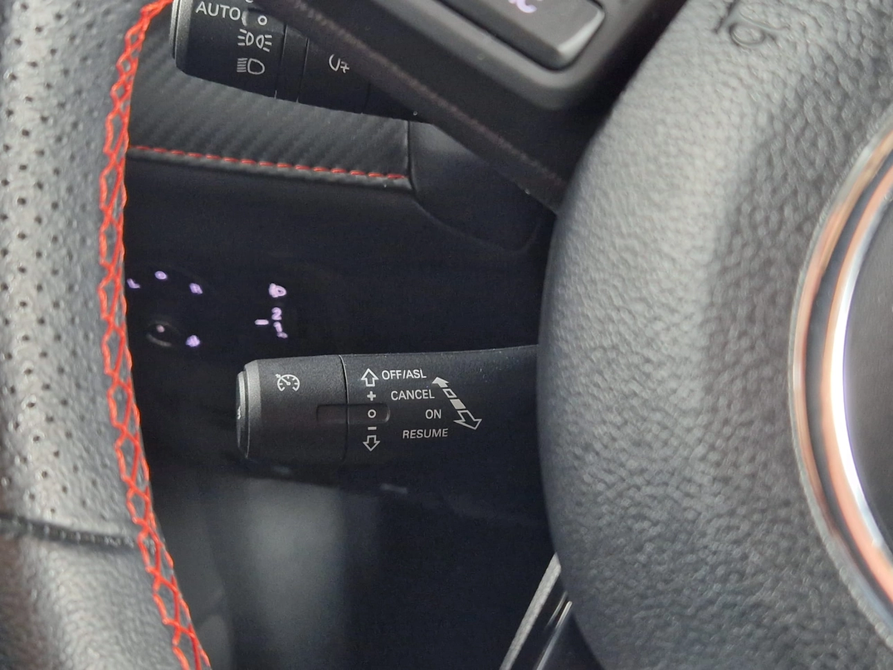 MG ZS EXLUSIVE 1.0 T-GDI 112CP 2023