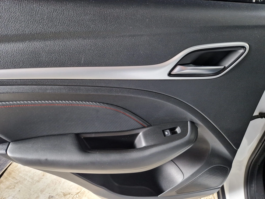 MG ZS EXLUSIVE 1.0 T-GDI 112CP 2023