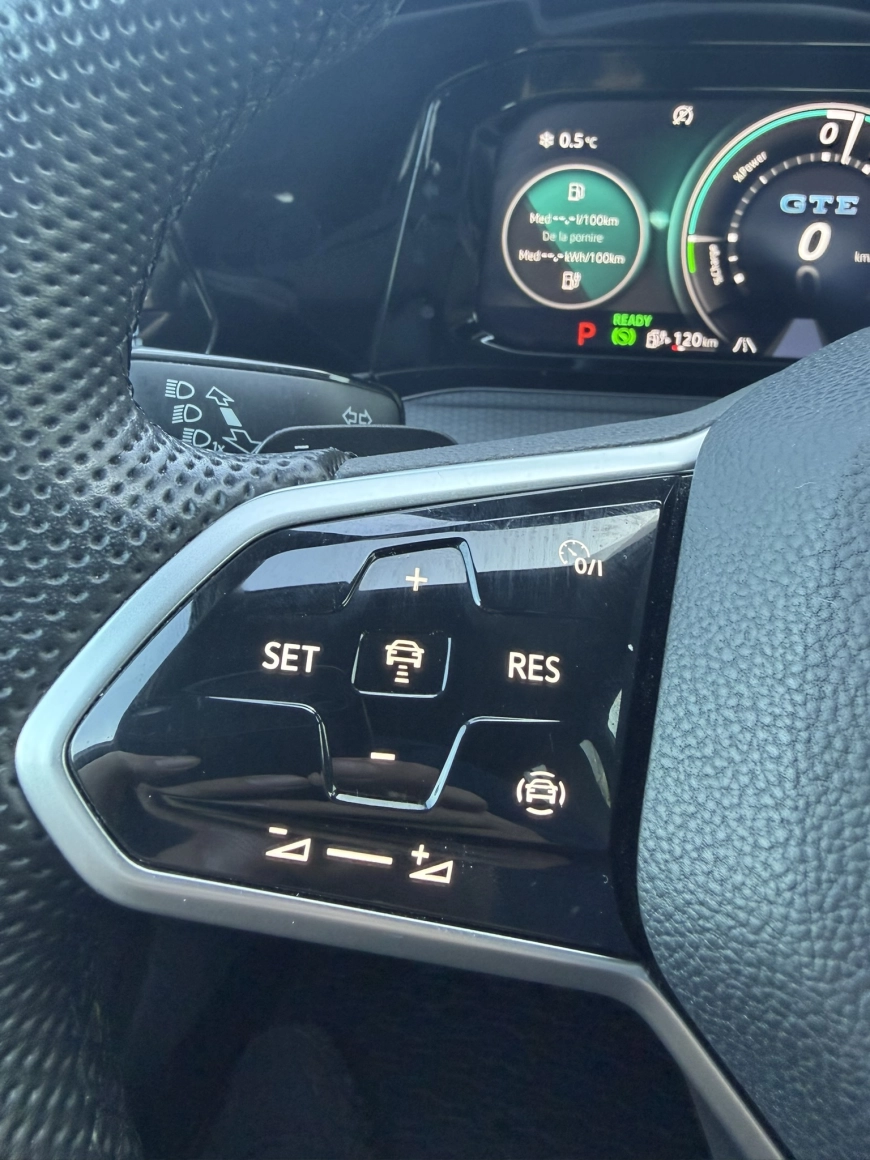 Volkswagen GOLF GTE Hatchback 2021