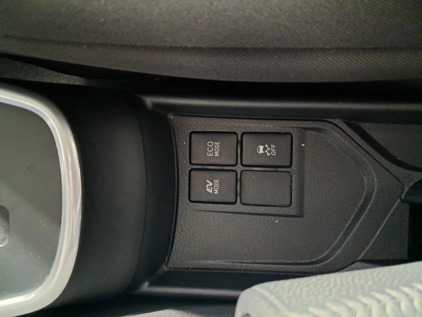 TOYOTA YARIS HYBRID 1.5i 74CP 2018