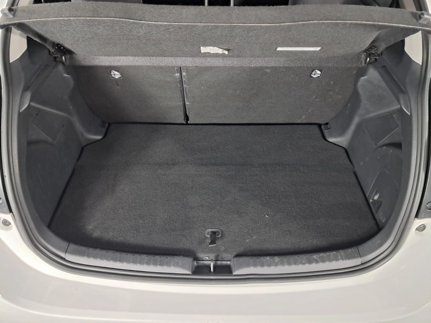 TOYOTA YARIS 1.5 HYBRID E-CVT 92CP 2022