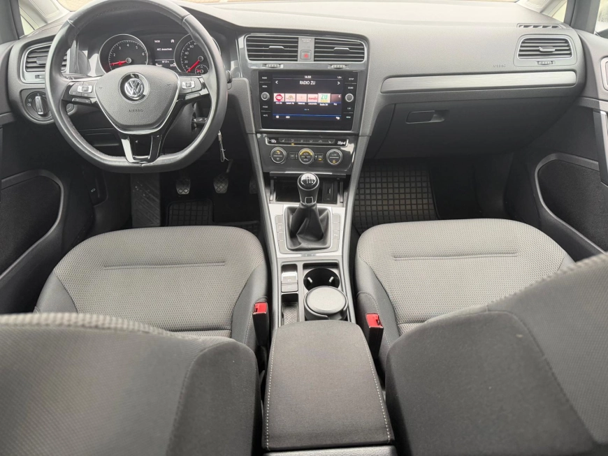 Volkswagen GOLF Hatchback 2020