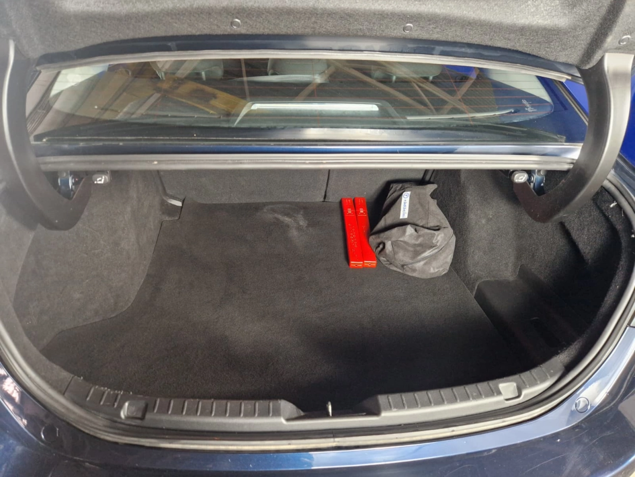 MAZDA 3 SEDAN E-SKYACTIVE G PLUS HYBRID 6AT