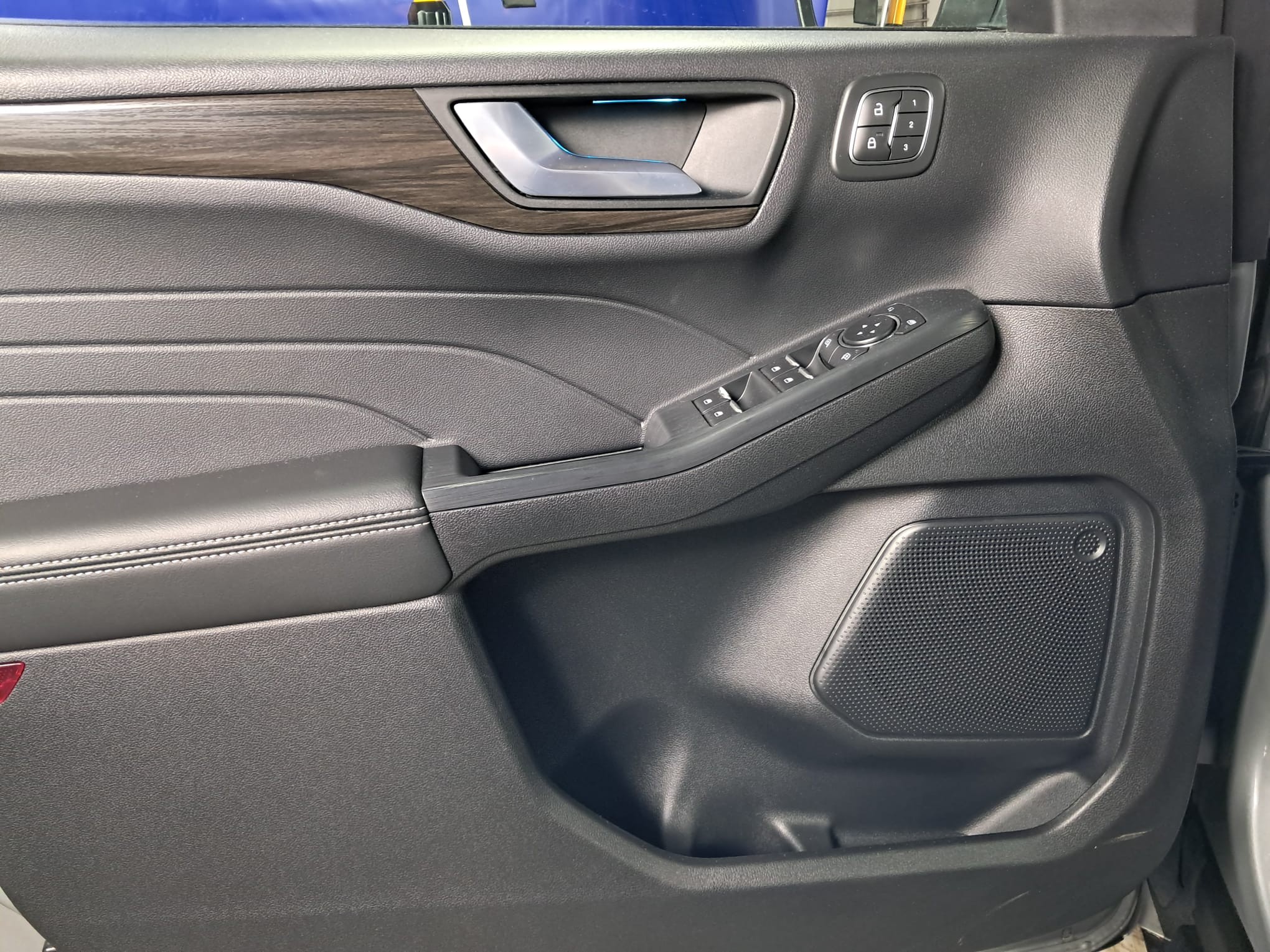 FORD Kuga 2022 — imagine 10
