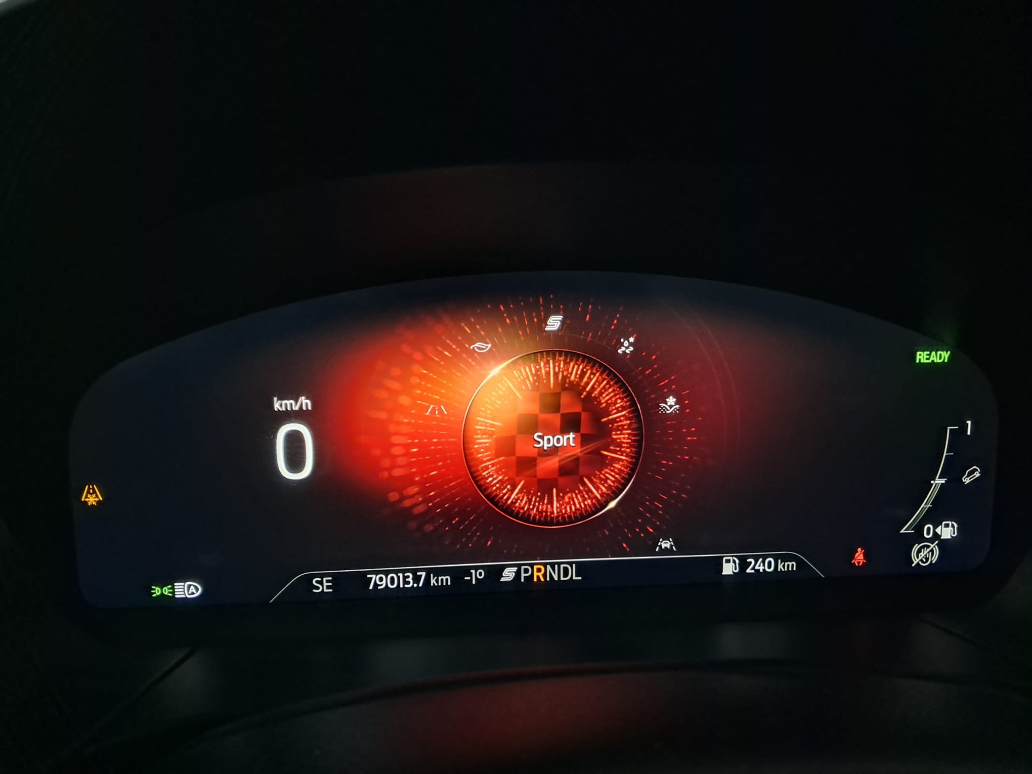 FORD Kuga 2022 — imagine 19
