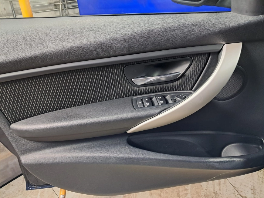 BMW SERIA 3 320D XDRIVE 2.0TD 184 CP 2013