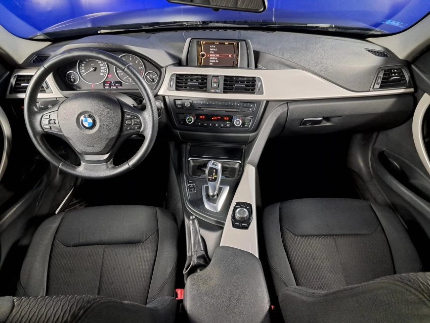 BMW SERIA 3 320D XDRIVE 2.0TD 184 CP 2013