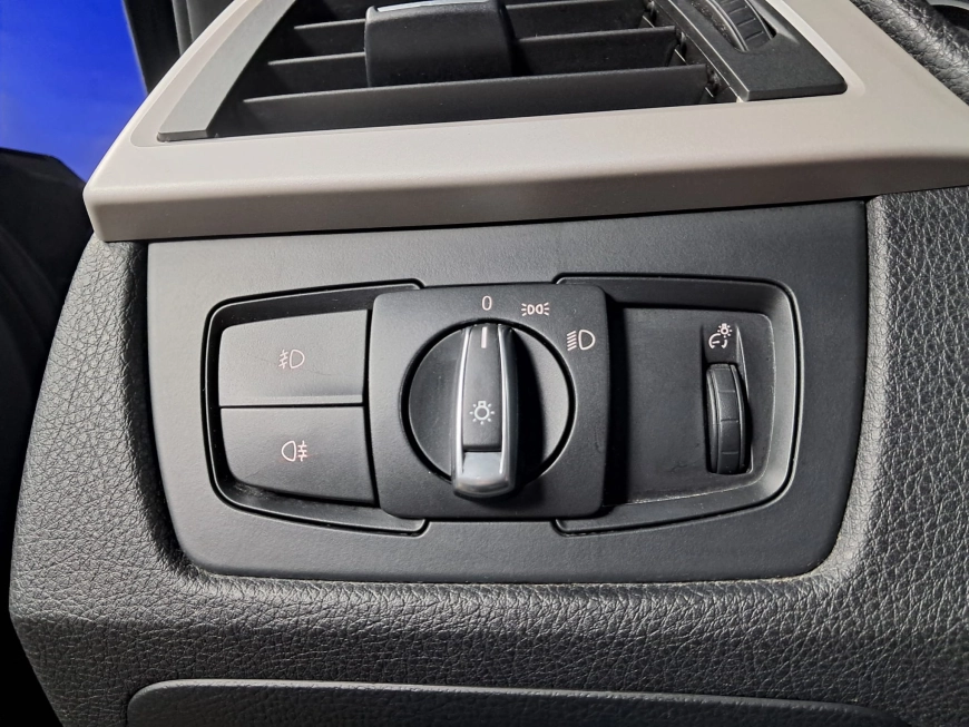 BMW SERIA 3 320D XDRIVE 2.0TD 184 CP 2013